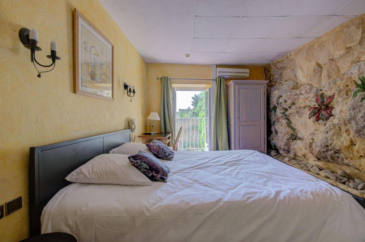 Hotel Saint Jean 2*