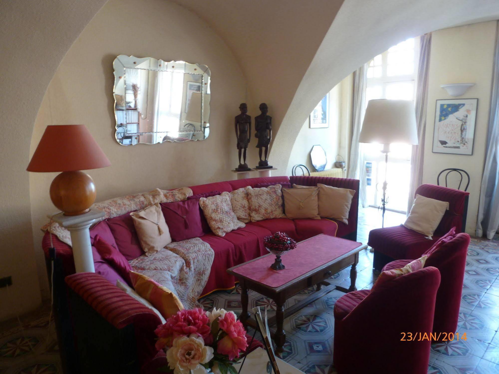 Hotel Saint Jean 2*