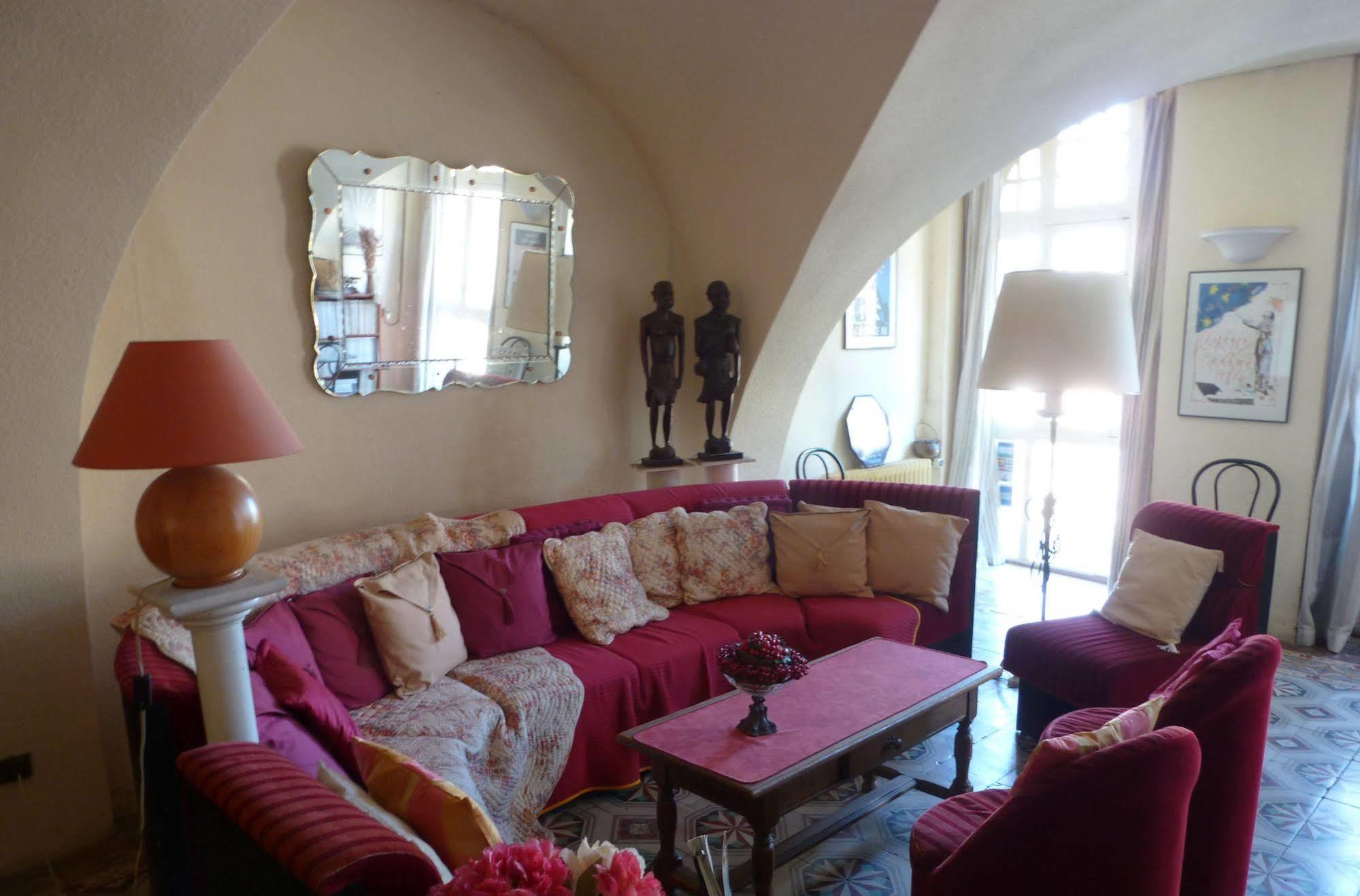 Saint Jean Hotel 2*