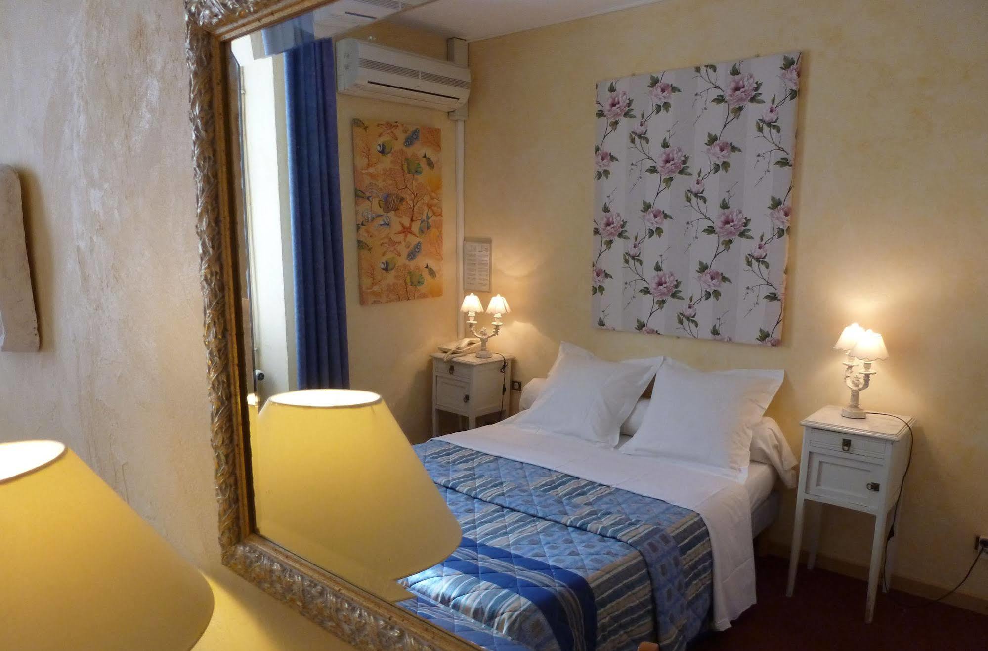 Saint Jean Hotel Orange (Vaucluse)